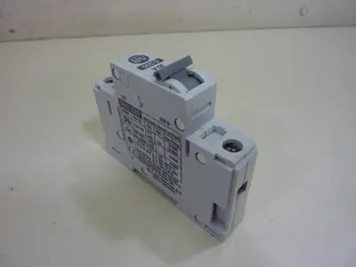 USED ALLEN BRADLEY 1492-CB1/G300 SER B