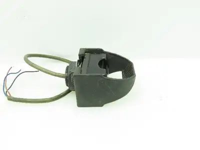 Banner OTBA5 / OTC-1-BK Momentary Action Touch Button with OTC-1-BK Field Cover