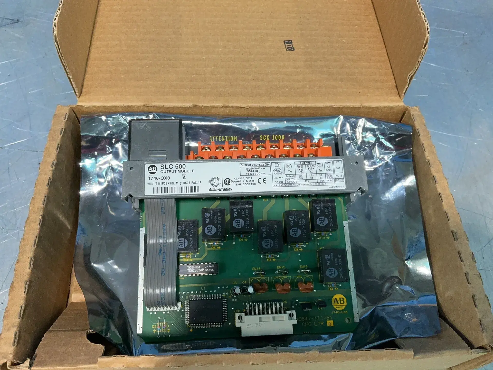 Used ALLENBRADLEY 1746OX8 Input / Output Modules Ohio US | HGR 24 #1345360