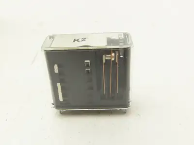 Elesta SGR282 Socket Relay With Base 24VDC 8A Lot Of 12