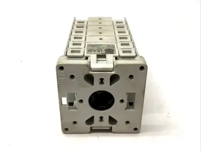 LE2-20-5273 | Sprecher+Schuh  Rotary Cam Switch 20A 3-Pole - Used
