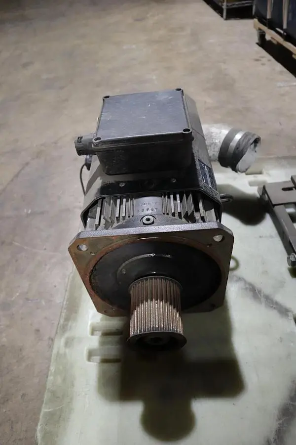 REXROTH 2AD134B-B05OEE-ES08-D2N1 SERVO MOTOR R911306485 STOCK HS51