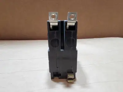 USED SQUARE D QOB215