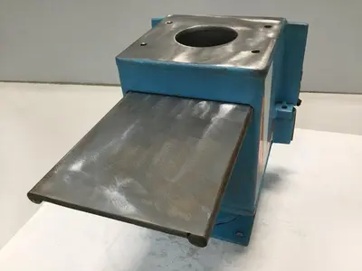 USED METAL FABRICATOR MAGNET