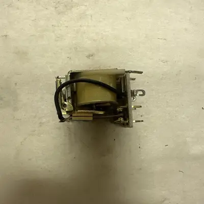 New | in-Stock MAGNECRAFT W88AX8 Miscellaneous Equipment (Electrical & Power) | Surplus Asset Holdings #1196915