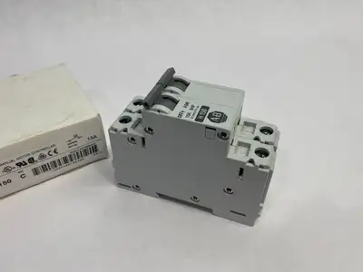 USED ALLEN-BRADLEY SER. C MANUAL MOTOR CONTROLLER CIRCUIT BREAKER 15A 2P