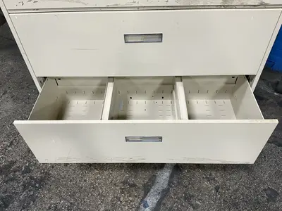 Used _UNKNOWN_ _UNKNOWN_ Cabinets Ohio US | HGR 24 #1413234