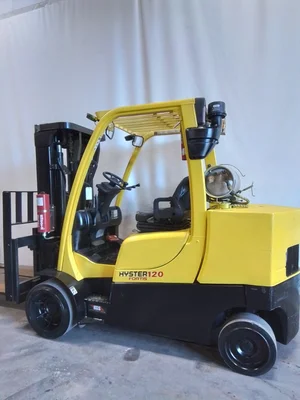 USED 2015 HYSTER S120FT