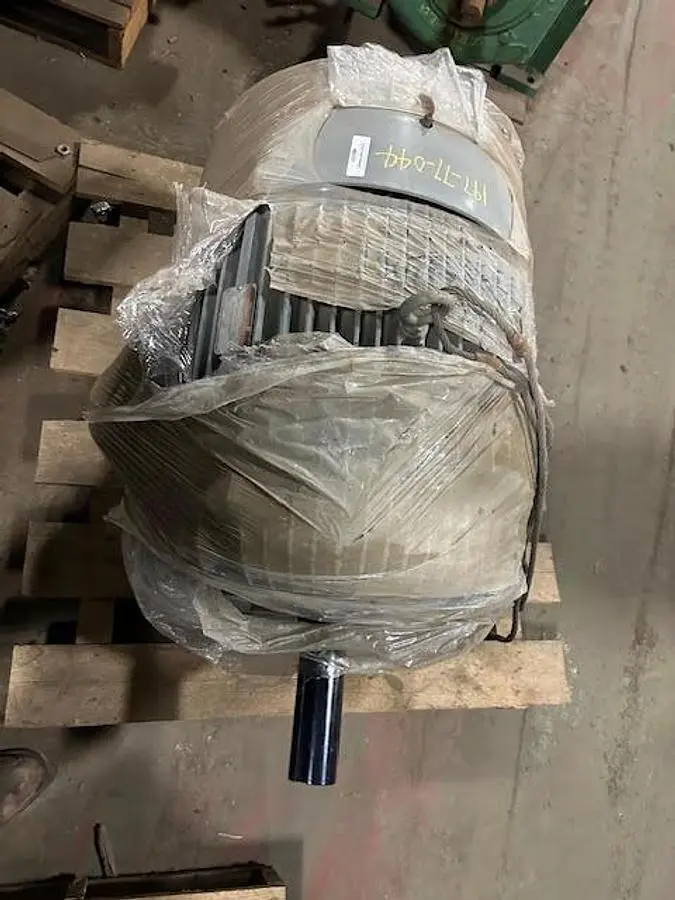 USED RELIANCE SQUIRREL CAGE