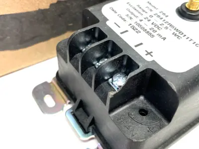USED SETRA DIFFERENTIAL PRESSURE TRANSMITTER 0-2.5" WC RANGE