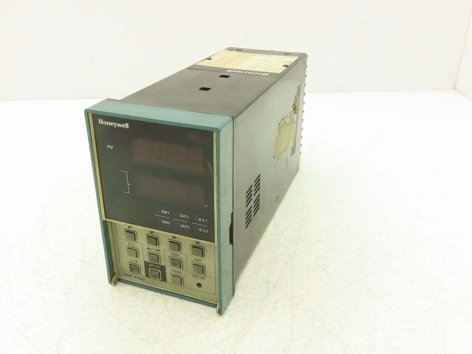 Honeywell DC4000  Digital Temperature Controller DC4000 5GTC1400000 120/240V