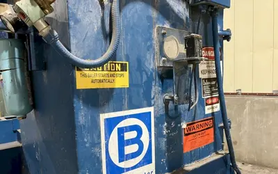30" X 36" X 72" BALEMASTER CLOSED DOOR HORIZONTAL HYDRAULIC BALER: YOBRO #24585