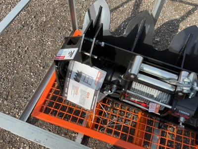 Used WOLVERINE SSW15 HYDRAULIC WINCH SKID STEER ATTACHMENT Misc Construction Attachements Michigan US | Miedema Asset Management Group #1768771