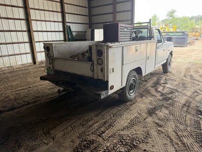 Used 1994 FORD F250 XL Service & Utility Trucks Michigan US | Miedema Asset Management Group #1372430