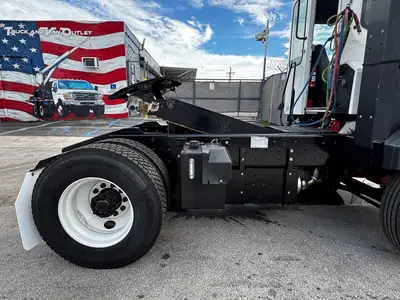 Used 2016 KALMAR OTTAWA T2 Tow Tractors Florida US | Truck and Van Outlet #1509221