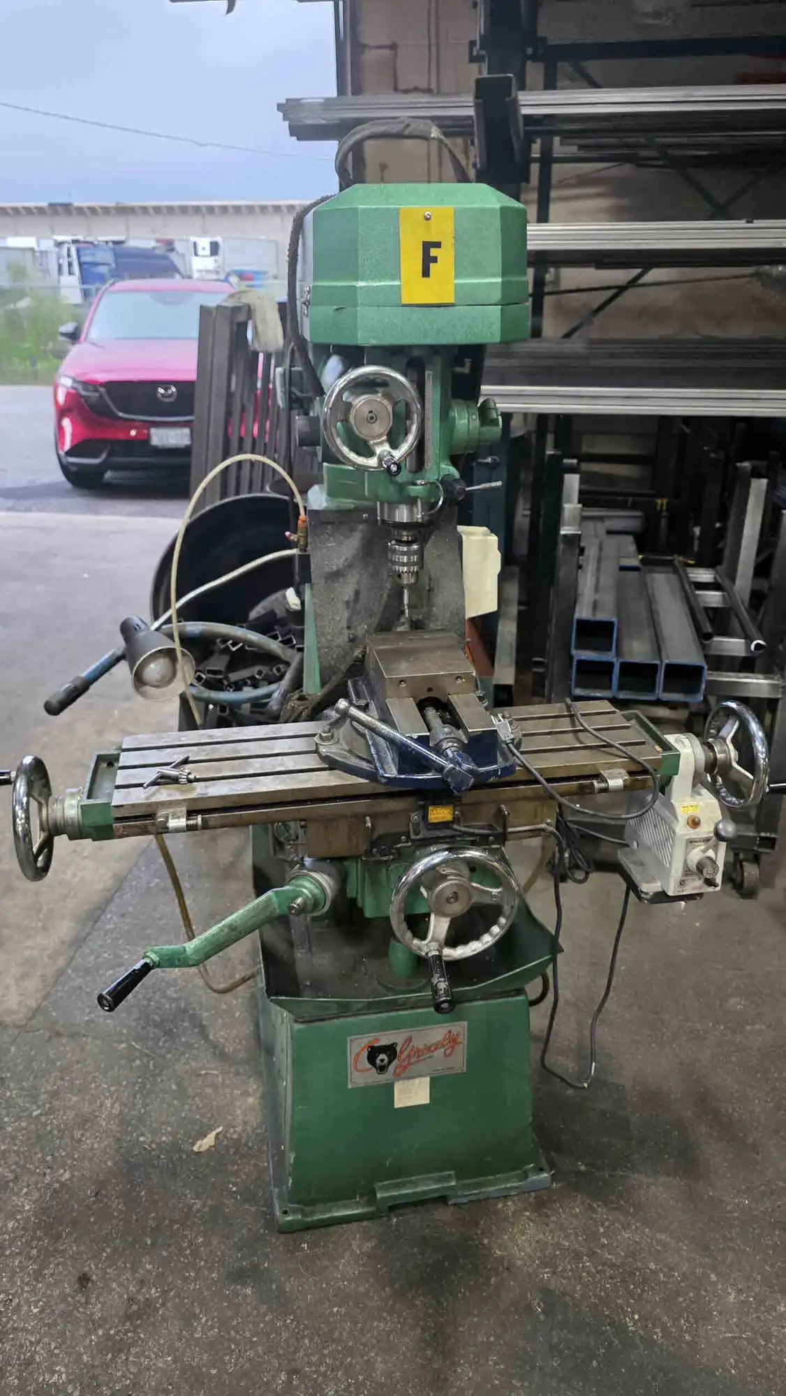 Used GRIZZLY A1SA Vertical Mills Ontario CA | Avo's Machinery Equipment Inc. #1368341