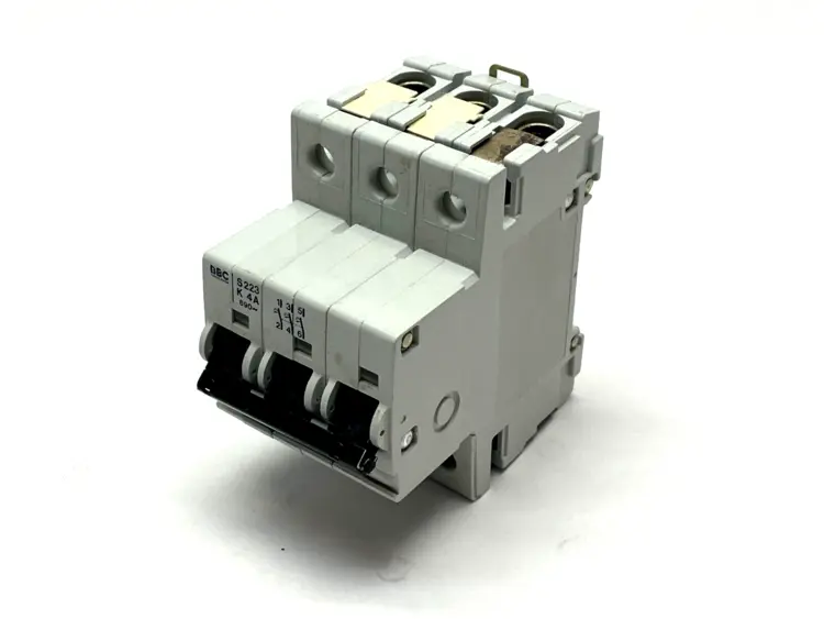 Used BBC S223-K4A Circuit Breakers Michigan US | Maverick Industrial Sales #1389274