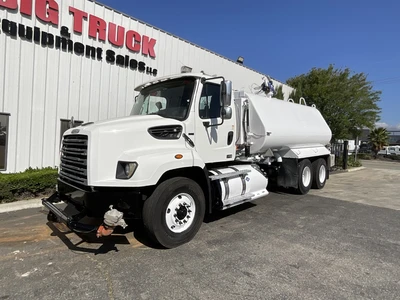 Used 2018 FREIGHTLINER 114SD Water Trucks California US | Big Truck & Equipment #1412198