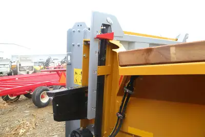 New | in-Stock 2026 TUBELINE NITRO 440LS Manure Spreaders Pennsylvania US | Zimmerman Farm Service #1410449