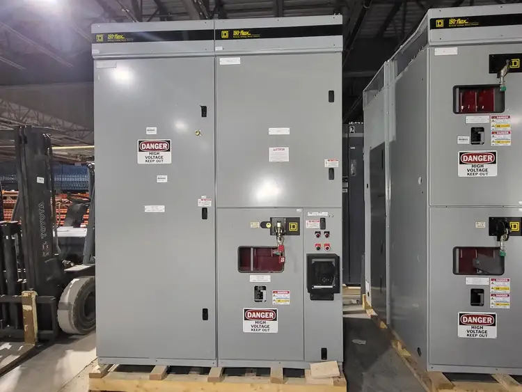 Used 2002 SQUARE D NG44D Switchgears British Columbia CA | Lenmark #835283