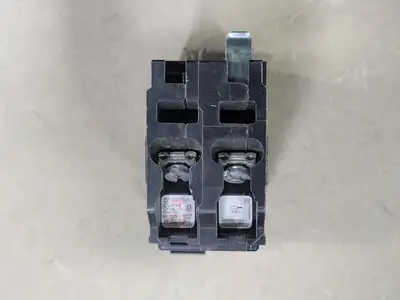 USED SQUARE D QO215