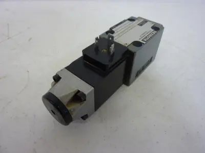 USED REXROTH 4WE6Y151AG24