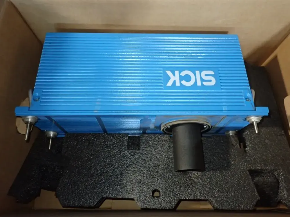 USED 2016 SICK ICD8903301100S01