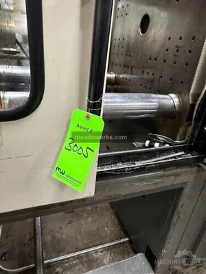 Used CINCINNATI MILACRON VT300-29 Injection Molding Machines Illinois US | Meadoworks #1492185