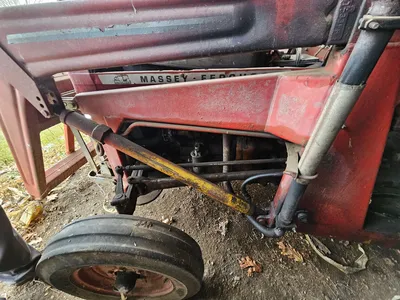 MASSEY FERGUSON 135 Tractor | Iron Listing (6)