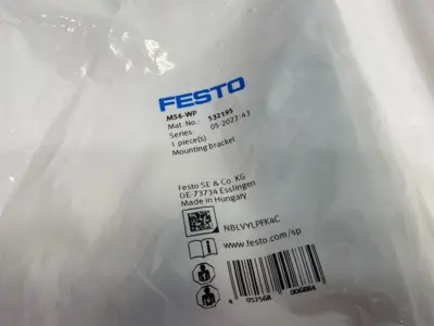 NEW FESTO MOUNTING BRACKET MODULE CONNECTOR 532195