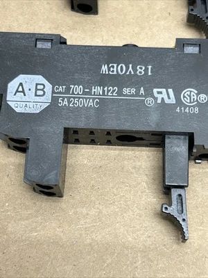 NEW Allen Bradley 700-HN122