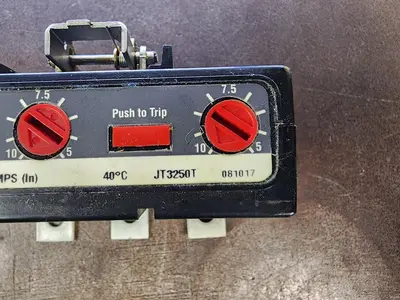 NEW EATON CUTLER HAMMER JT3250T