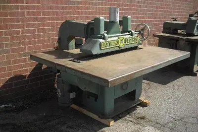 EKSTROM CARLSON E STRAIGHT-LINE RIPSAW