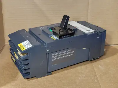 NEW SQUARE D LLA36400CU31X