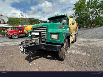 Used 2000 MACK RB688S Concrete Mixer Trucks Pennsylvania US | Proxy Equipment #1378234