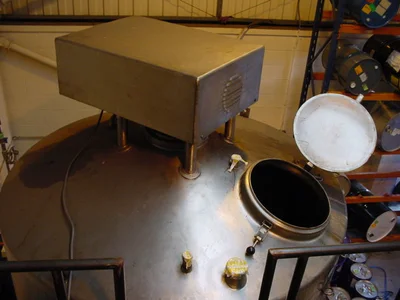 6,250L S/S Vert Jktd. Mixing Tank