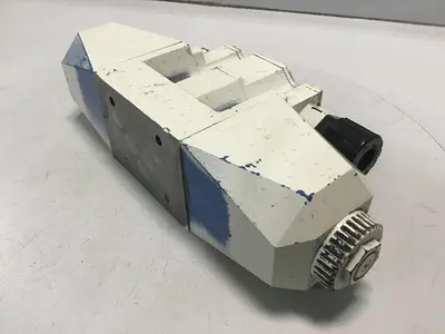 USED VICKERS DG4V533CMP7LH630