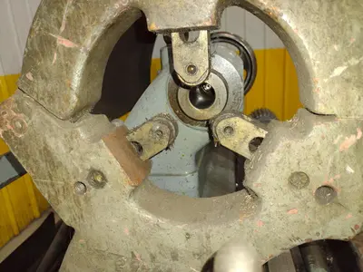 15" X 32" MANNAIONI MAN-AU-CYCLE THREADING LATHE, 4" HOLE: STOCK #16992