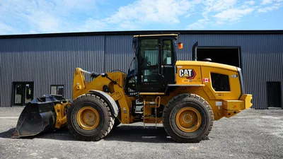 USED 2025 CATERPILLAR 930