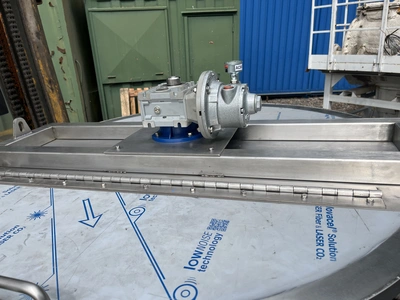 1,000L S/S Enclosed Mixing Tank 3.7 kw