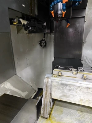 USED 2013 Haas DT-1 w/Midaco Pallet Changer & HRT Rotary Tbls