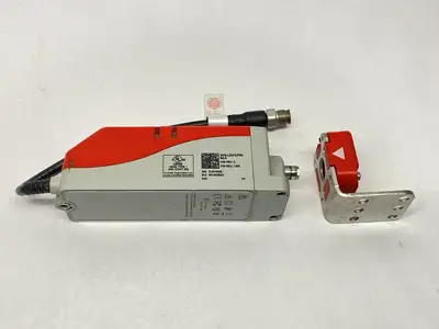 USED ALLEN-BRADLEY SER A GUARDMASTER INTERLOCK SWITCH W/440G-LZAUPR