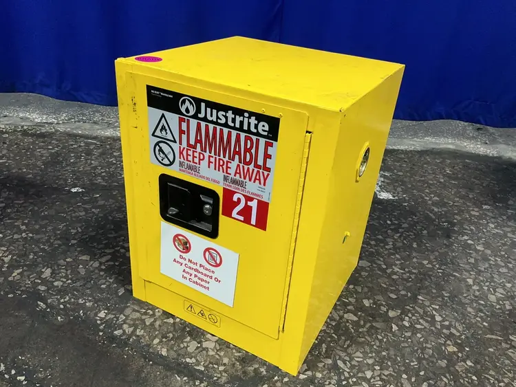 Used JUSTRITE 890420 Cabinets Ohio US | HGR 24 #1460138