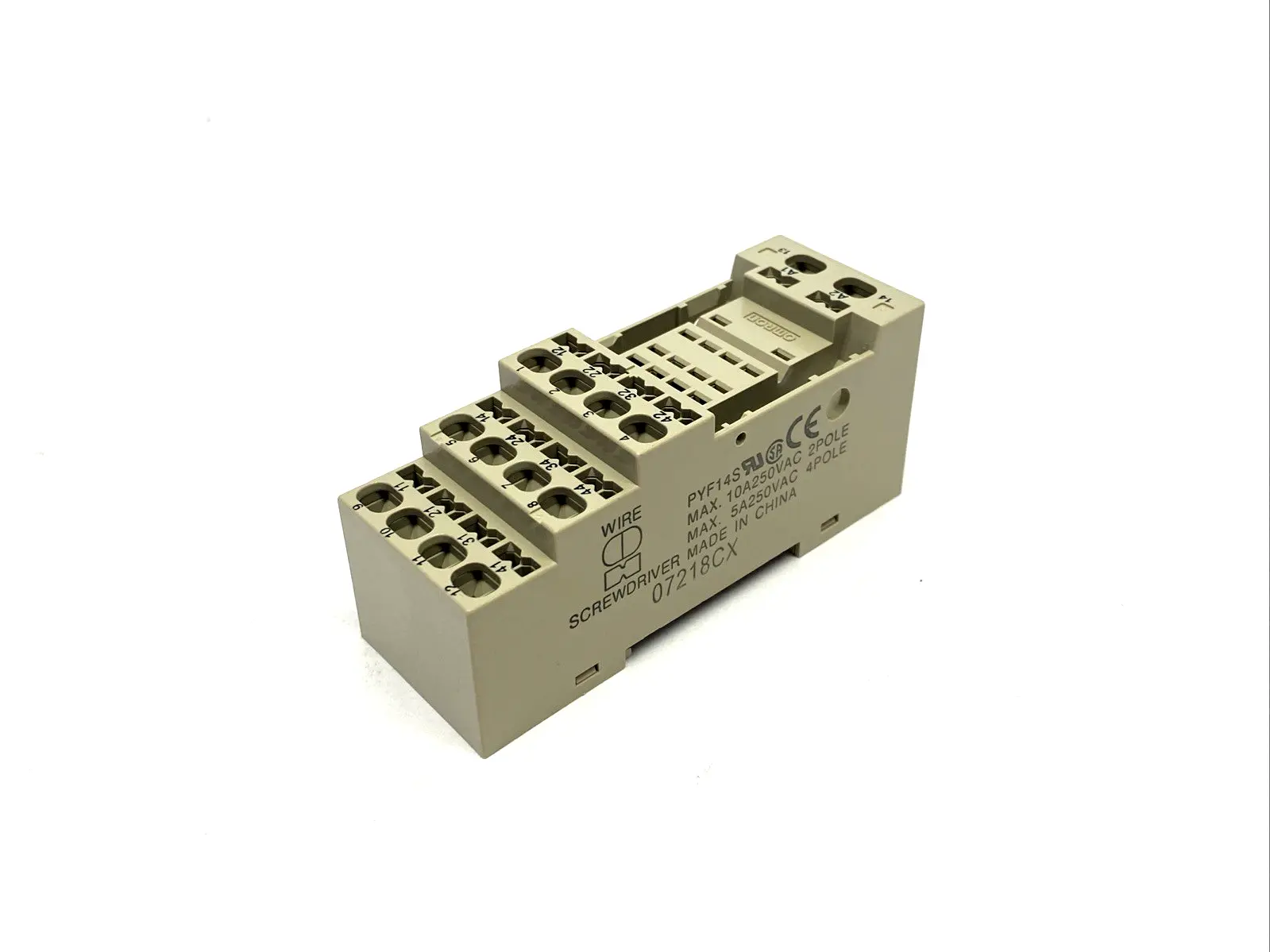 USED OMRON PYF14S