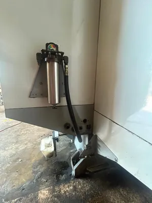 USED 2006 HAAS EC-300