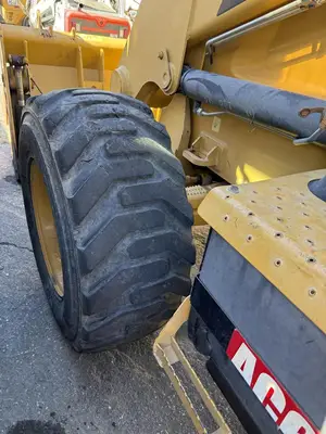 USED 2014 CATERPILLAR 450F