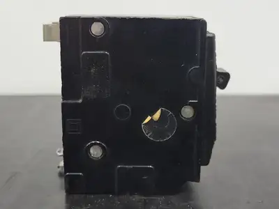 Used SQUARE D QO220 Switchgears British Columbia CA | Lenmark #243371
