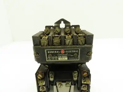 General Electric 101JL AC Motor Starter 7.5Hp 600VAC 3Ph 110V Coil Lot of 3