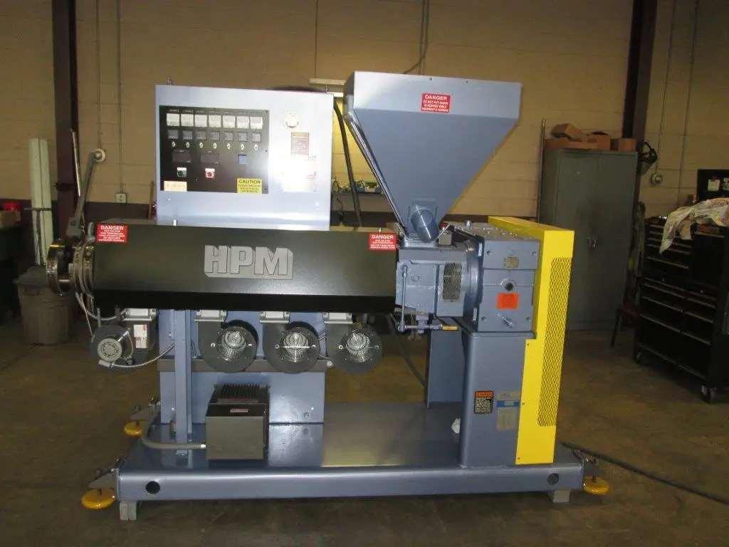 2 1/2″ 24:1 HPM Extruder Mdl. 2.5 TMP w/Screen Changer – Rebuilt