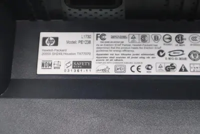 SURPLUS NEVER USED HP PE1238 L1730 17'' LCD Monitor  STOCK H81